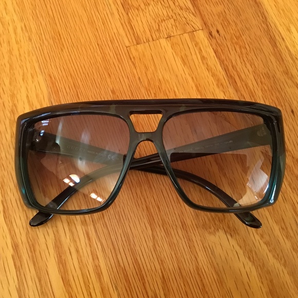 AUTHENTIC NEW GUCCI SUNGLASSES 🕶 - Picture 3 of 4